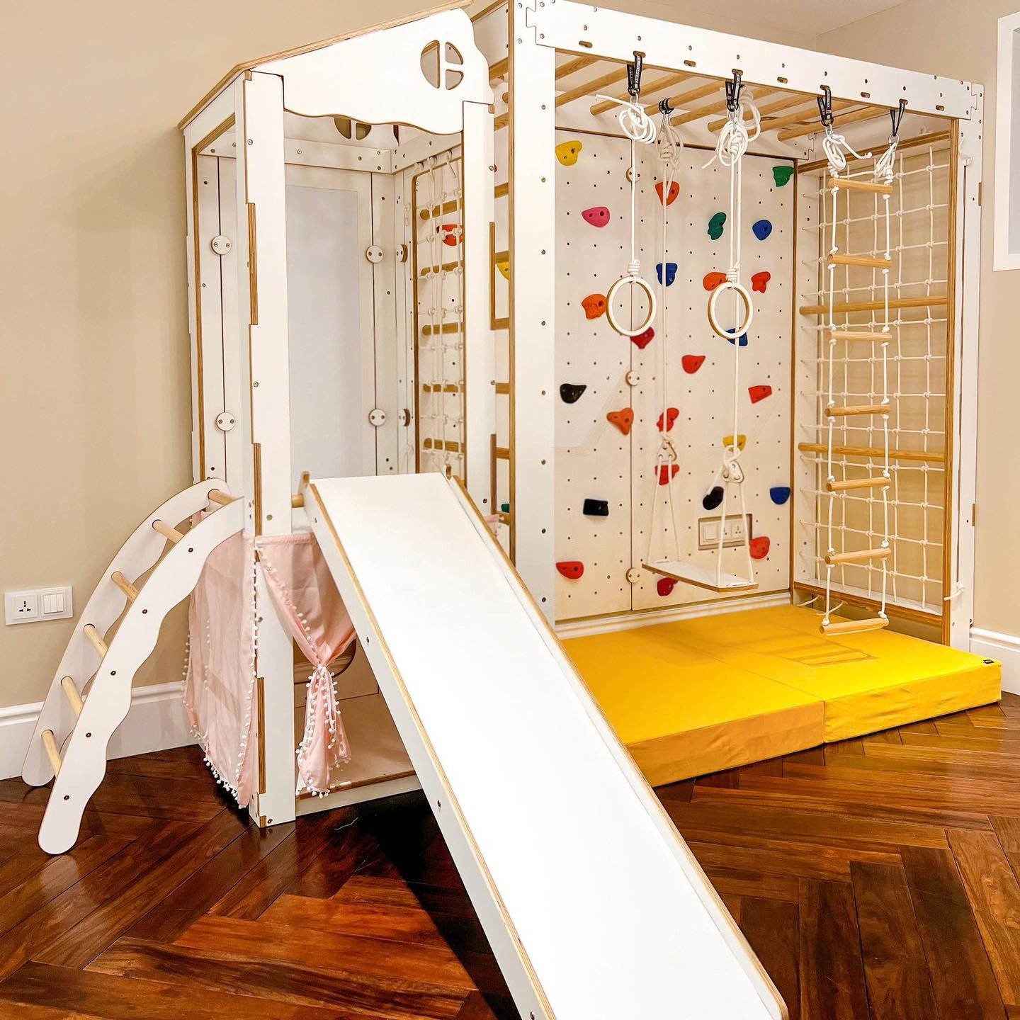 Khung vận động TUDOKIDS